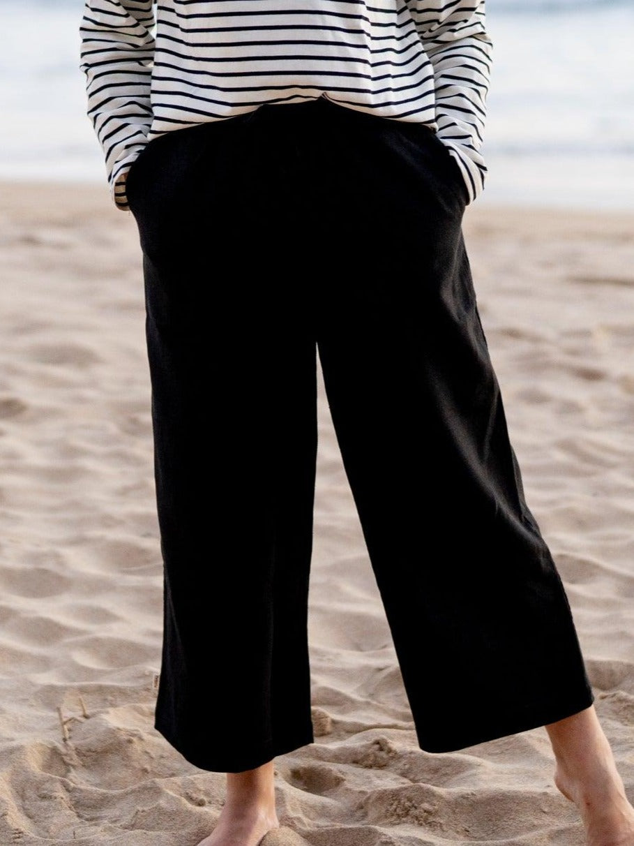 Nachhaltige und faire Frauen Hosen von FUXBAU