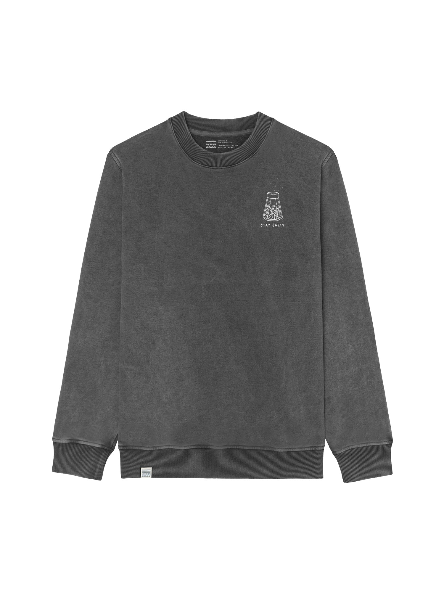 FUXBAU Männer Stay Salty Sweater in salzschwarz aus 100% Biobaumwolle aus unserer Artist Series mit Pia Himmelein.
