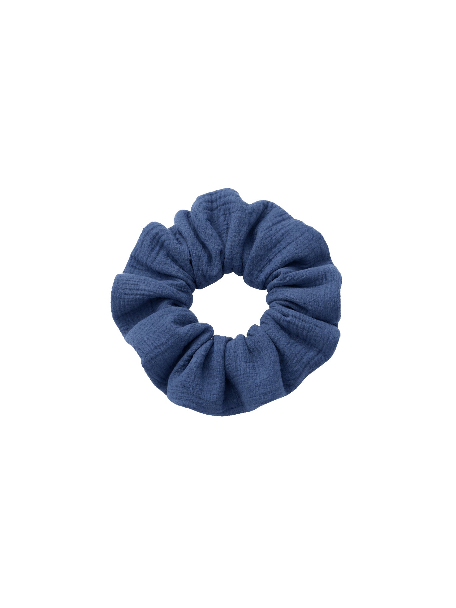 Blauer Musselinscrunchie aus 100% Biobaumwollschnittresten für Frauen aus Biobaumwolle & fair in Portugal hergestellt