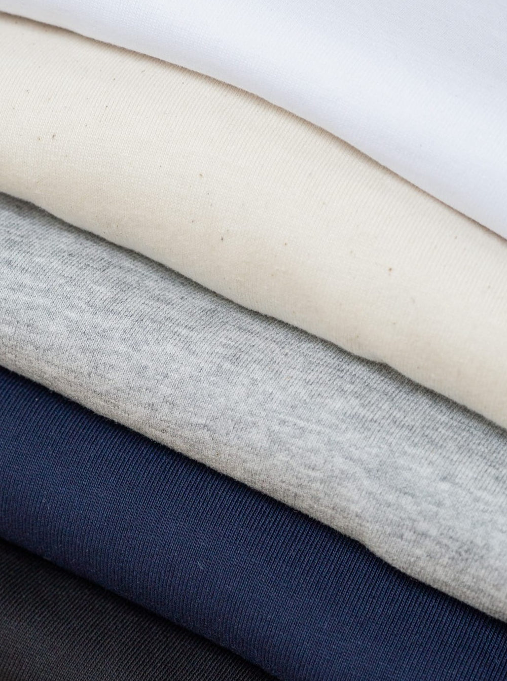 Eco Pack nachhaltiger FUXBAU Basic T-Shirts in verschiedenen Farben aus 100% Biobaumwolle.