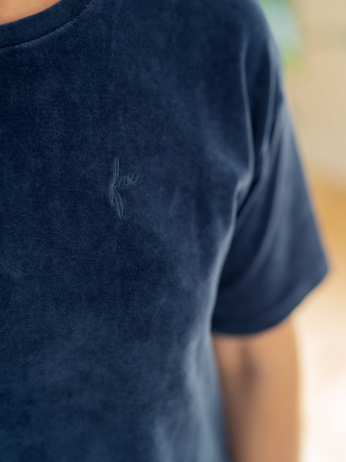 Nachhaltiges Fair Fashion FUXBAU Frauen Samt T-Shirt in navy aus 100% extra weicher GOTS zertifizierter Biobaumwolle