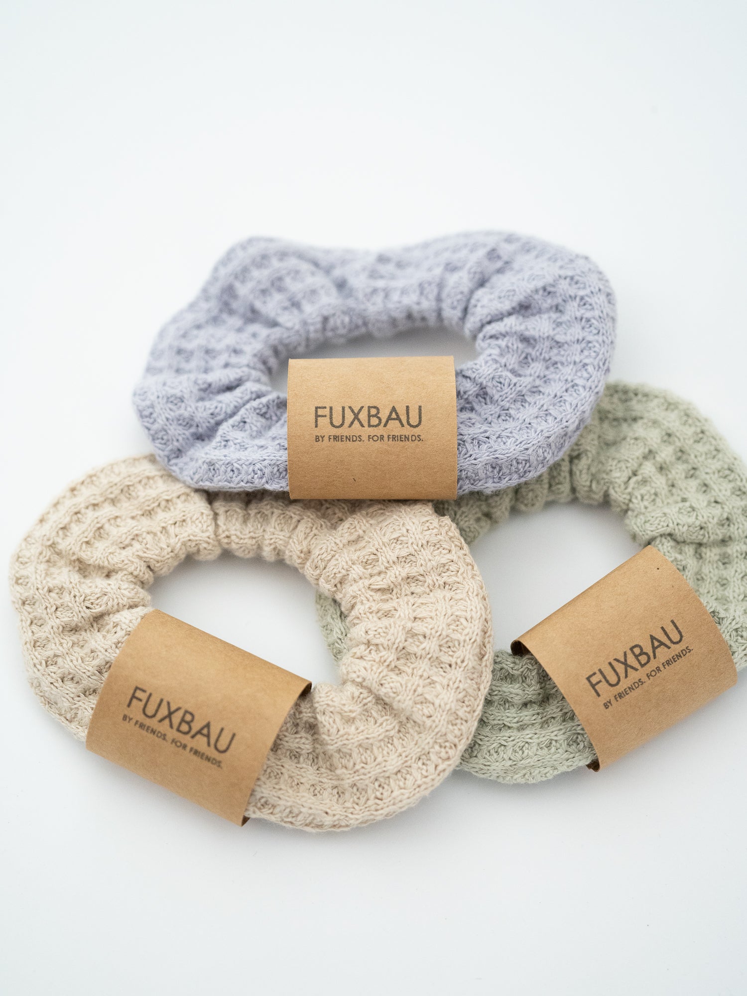 Scrunchie in salbei, beige und lavendel aus Waffelstrick Made in Portugal und aus 100% Biobaumwolle von FUXBAU.