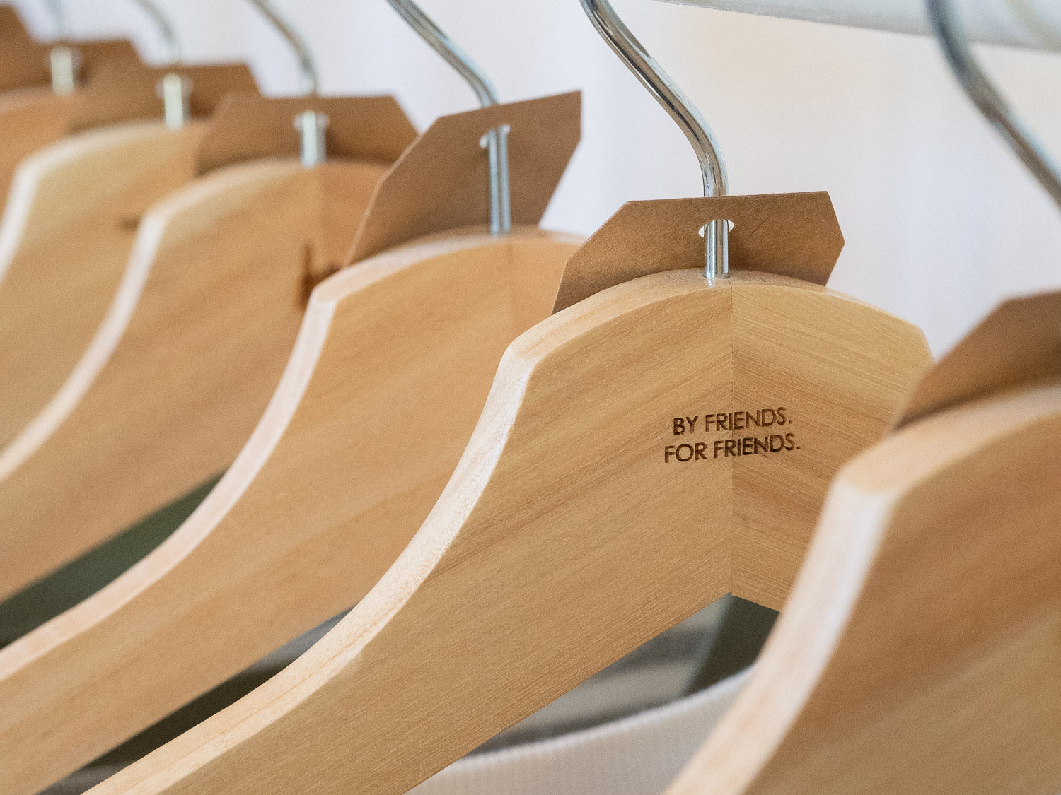 Faire Mode muss nicht teuer sein, faire Kleidung im Angebot