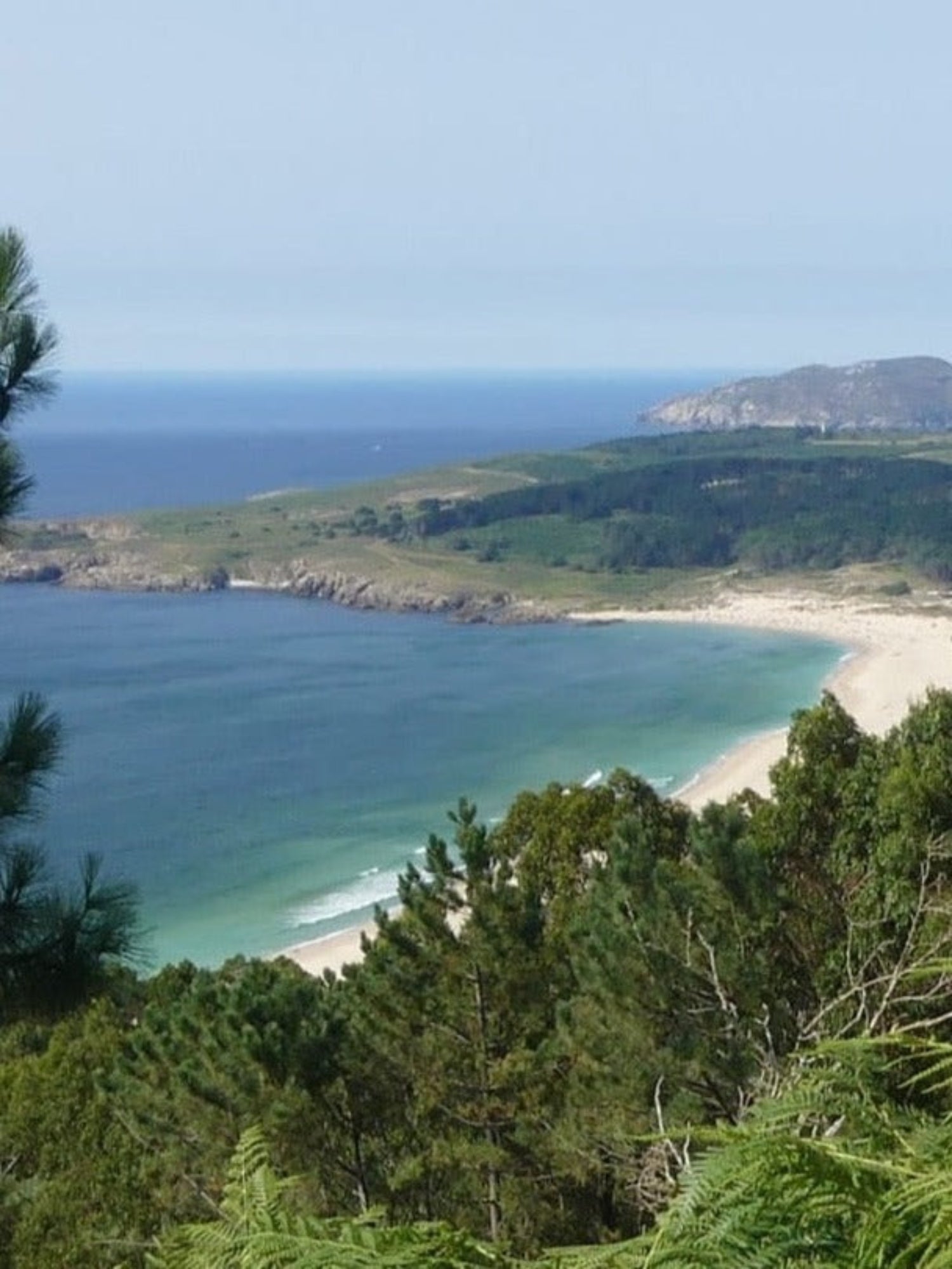 Unserer Buena Onda Kollektion ist durch unzählige Roadtrips entlang der Atlantikküste, wie in Doniños, entstanden