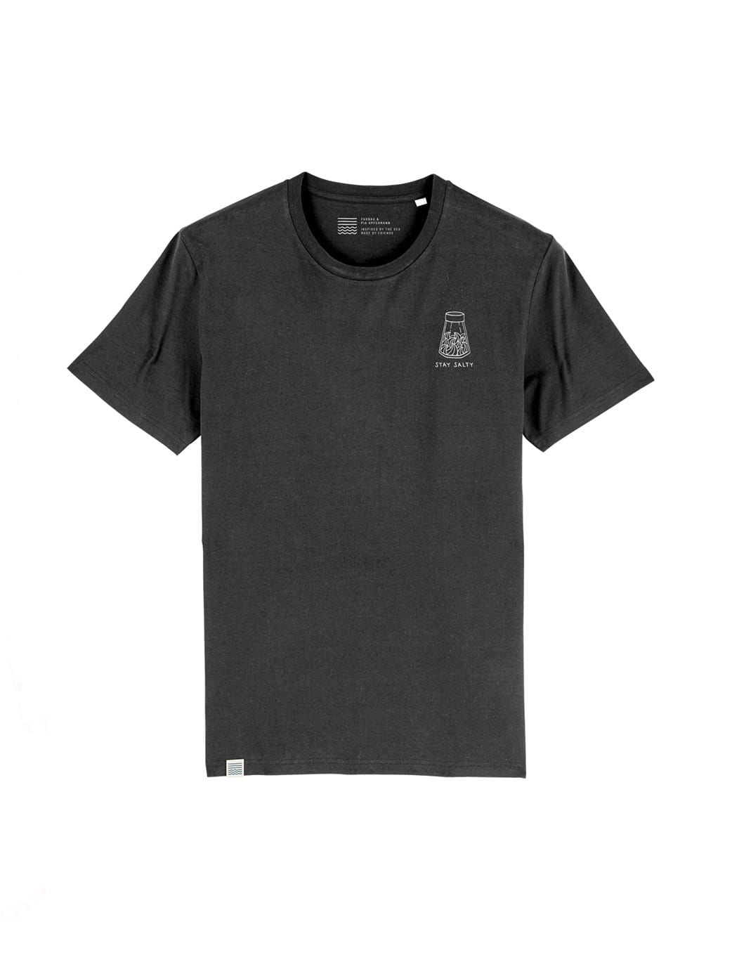 FUXBAU Fair Fashion Männer Stay Salty T-Shirt in salzschwarz designed by Pia Himmelein und made in Portugal aus 100% Biobaumwolled