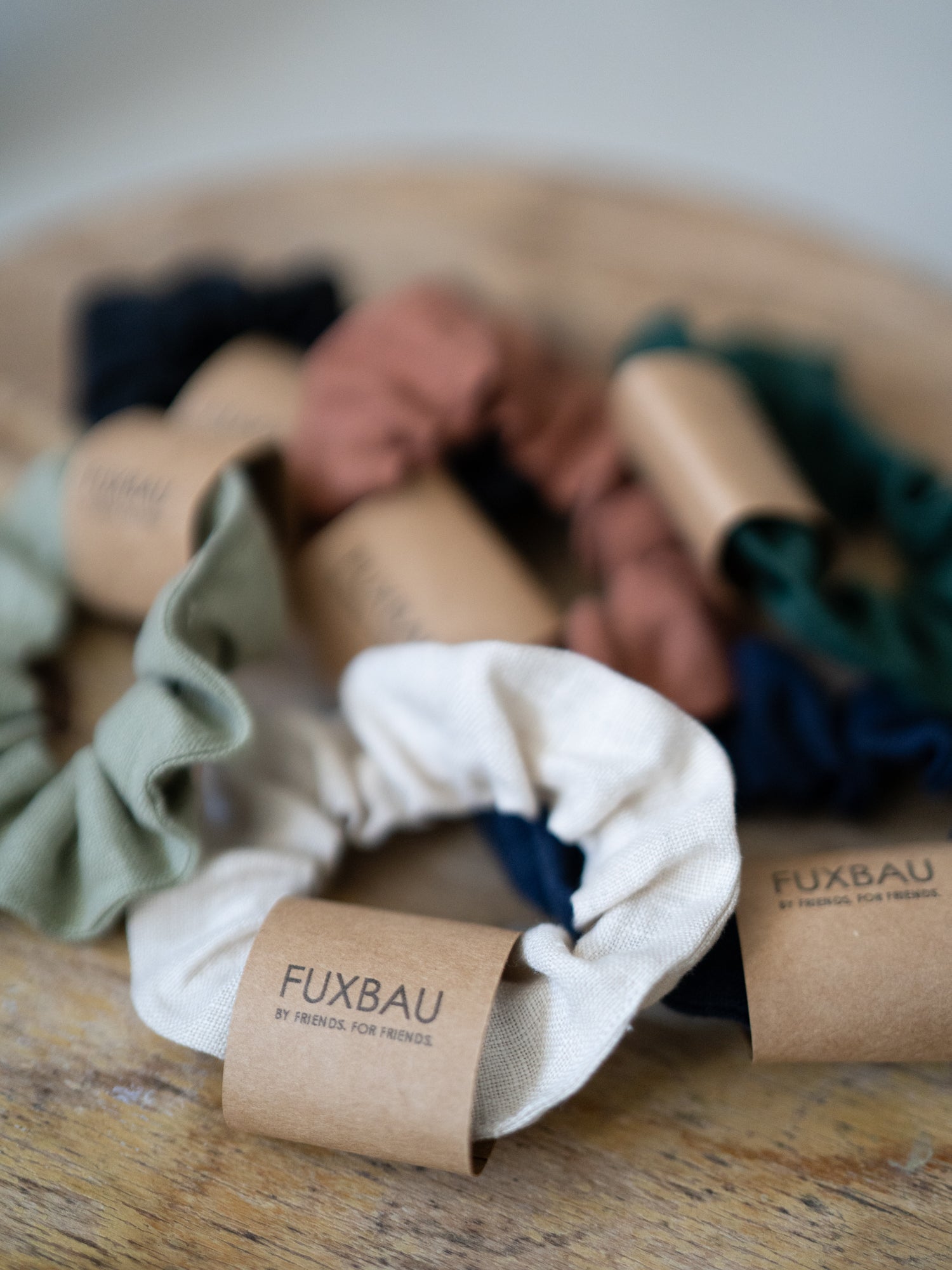 Leinenscrunchie Damen mit Label aus Bio-Leinen Portugal Detail
