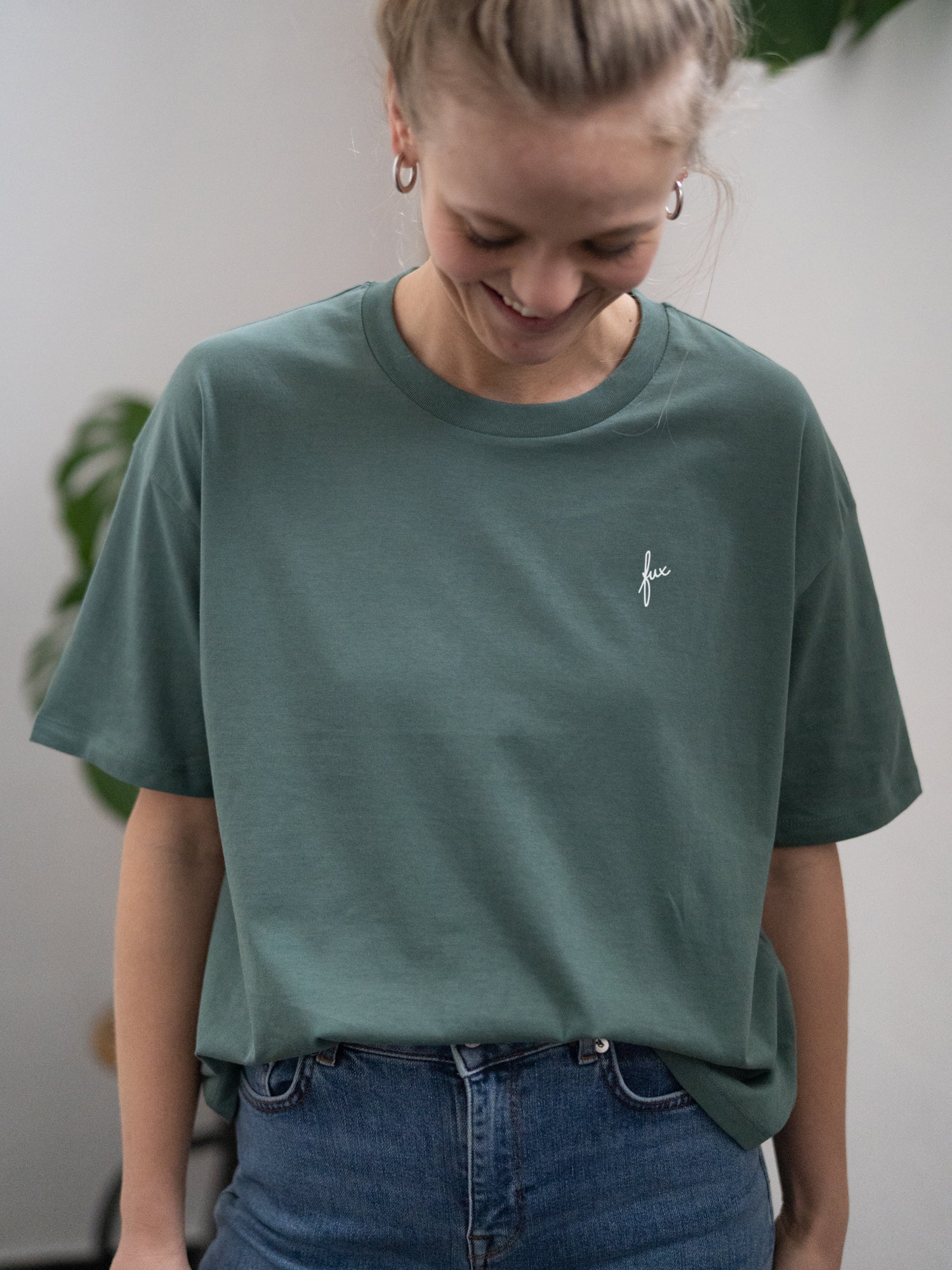 oversized & kastig unser nachhaliges und faires fux boxy T-Shirt für Frauen