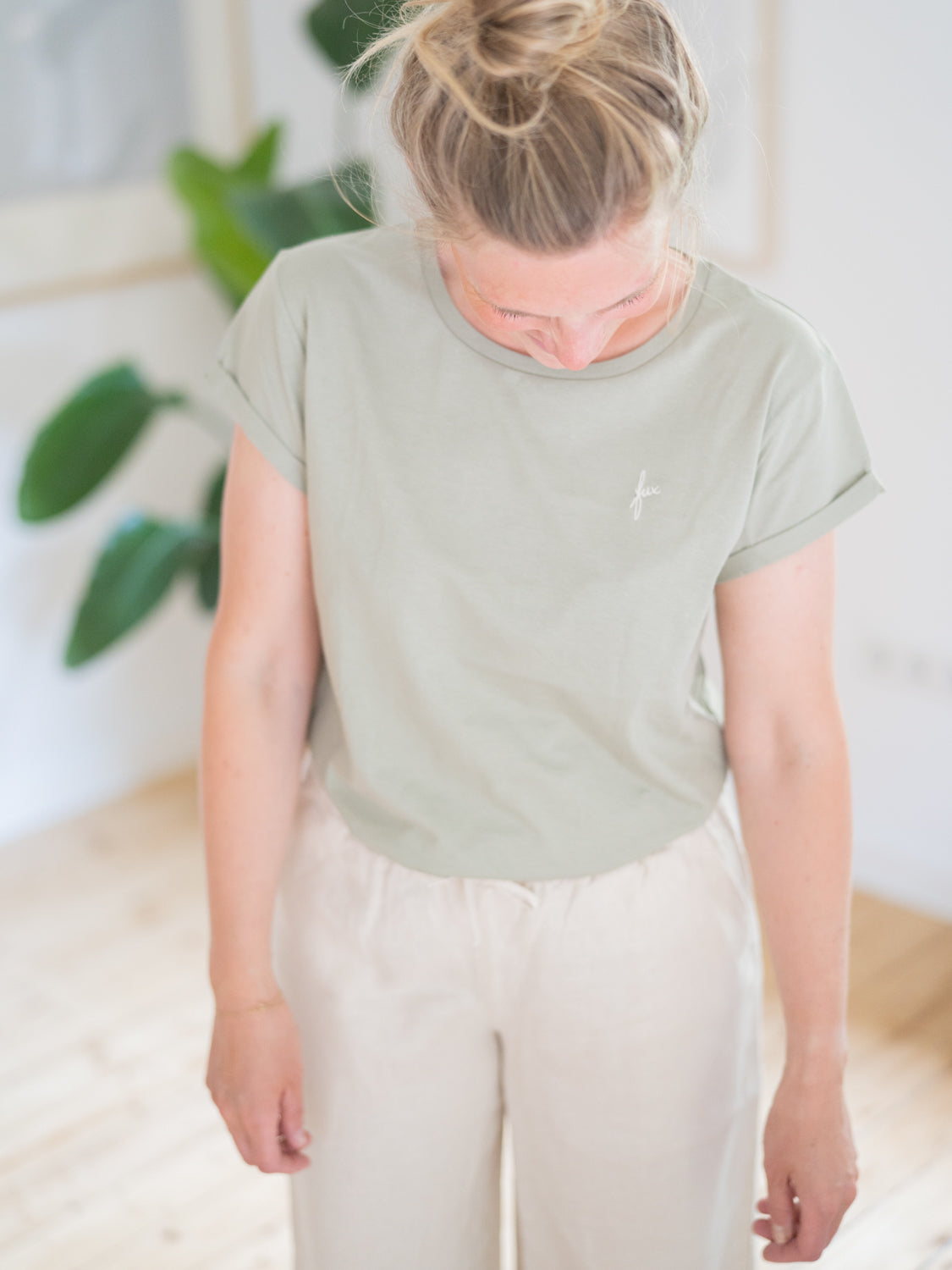 Nachhaltiges Fair Fashion frauen fux T-Shirt in hellgrün aus Biobaumwolle von FUXBAU.
