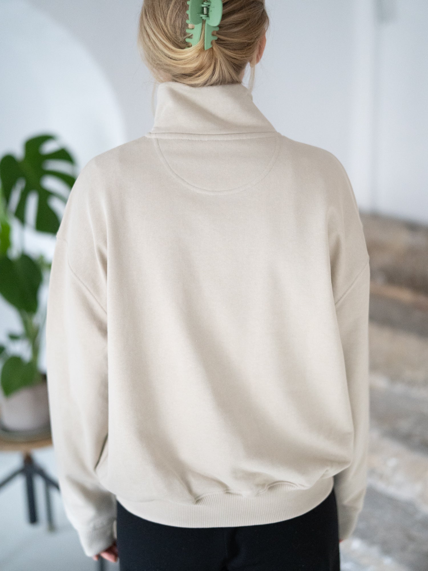 Frauen Half Zip Sweater beige Rückansicht aus Bio-Baumwolle GOTS